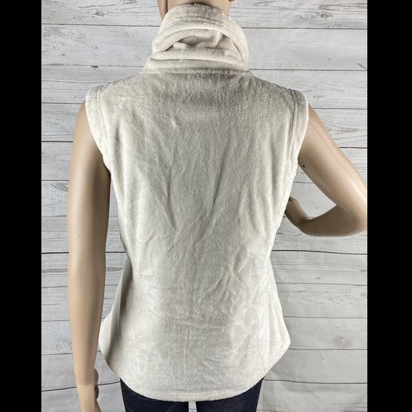 Horny Toad Minky Vest 💕 - Picture 10 of 13